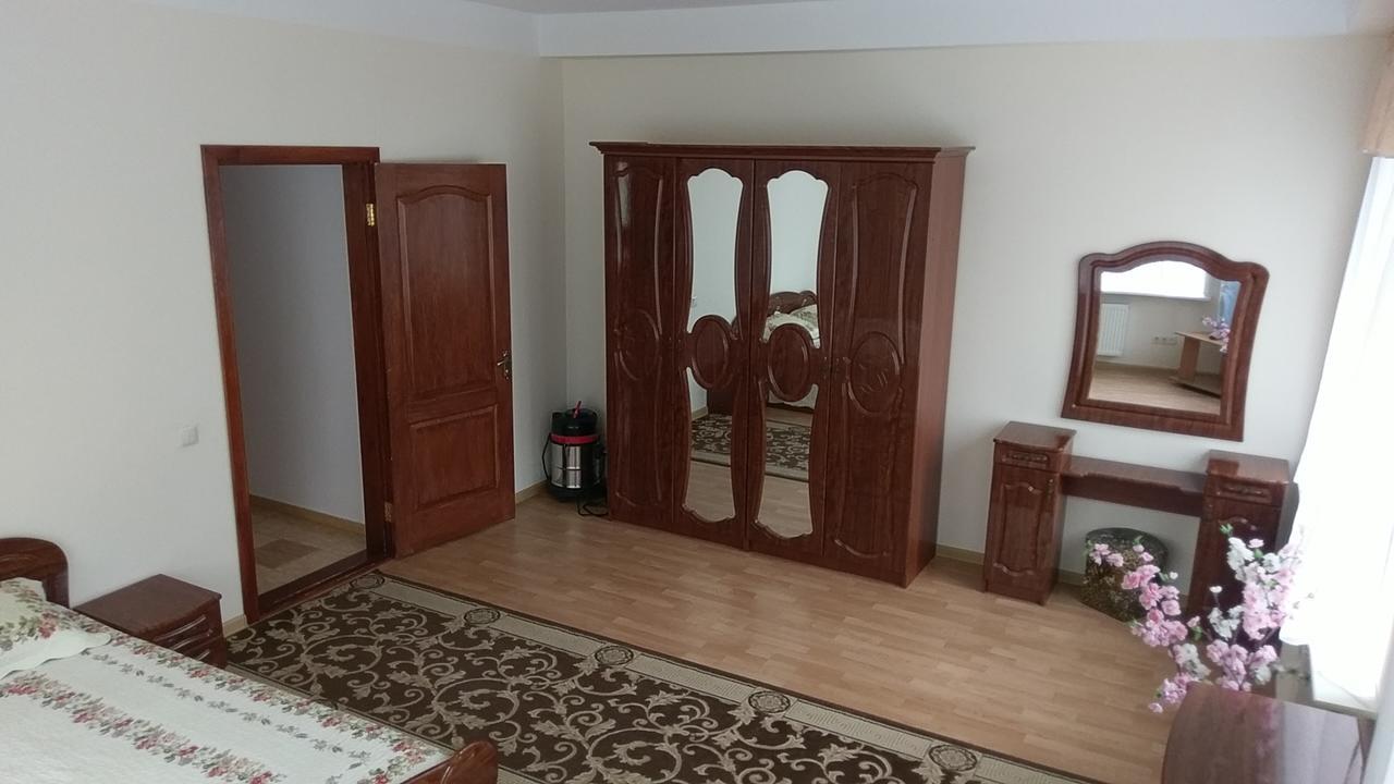 Sviatoshyn Aparthotel 基輔 外观 照片